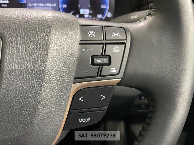 Toyota Crown Crossover 2023-07 7357259-5