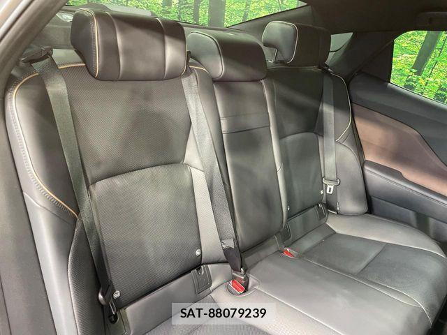 Toyota Crown Crossover 2023-07 7357259-8