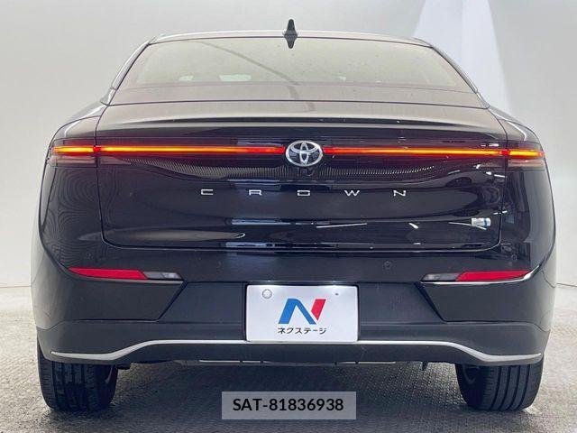 Toyota Crown Crossover 2023-06 7357266-15