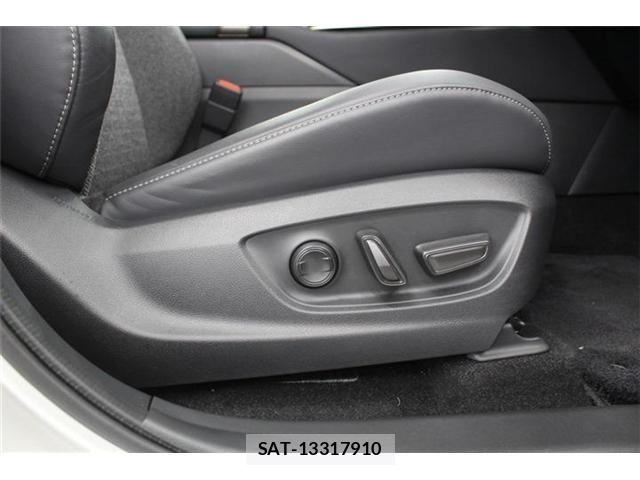 Toyota Crown Crossover 2025-02 7391694-25