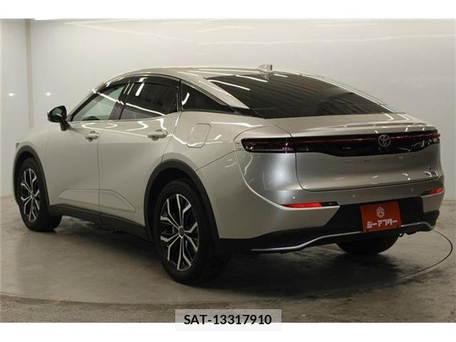 Toyota Crown Crossover 2025-02 7391694-6