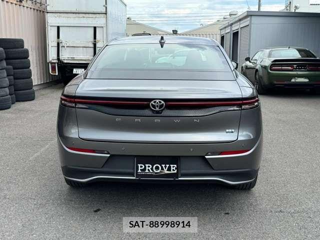 Toyota Crown Crossover 2023-01 7453636-16