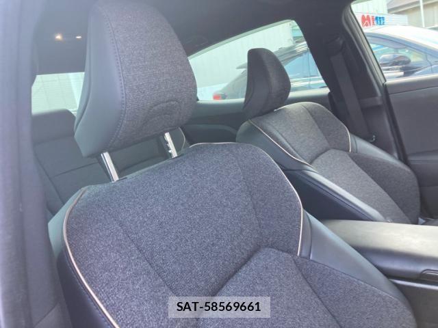 Toyota Crown Crossover 2022-09 7453644-19