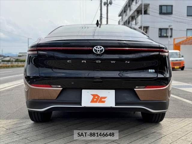 Toyota Crown Crossover 2023-05 7453640-13