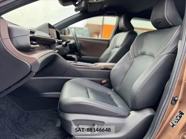 Toyota Crown Crossover 2023-05 7453640-16