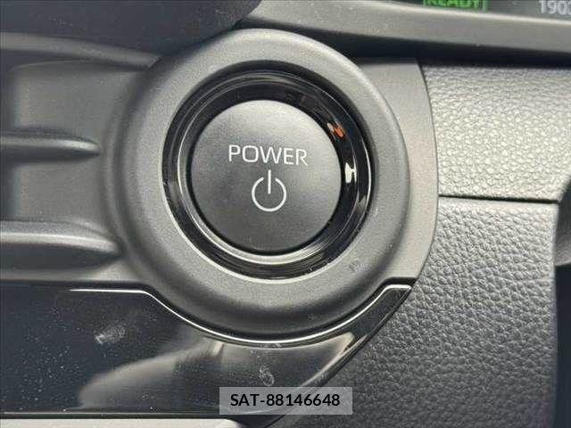 Toyota Crown Crossover 2023-05 7453640-21