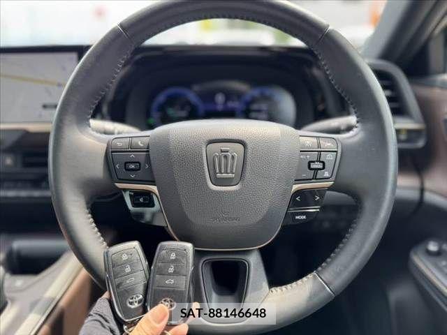 Toyota Crown Crossover 2023-05 7453640-4