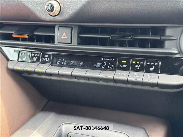 Toyota Crown Crossover 2023-05 7453640-5