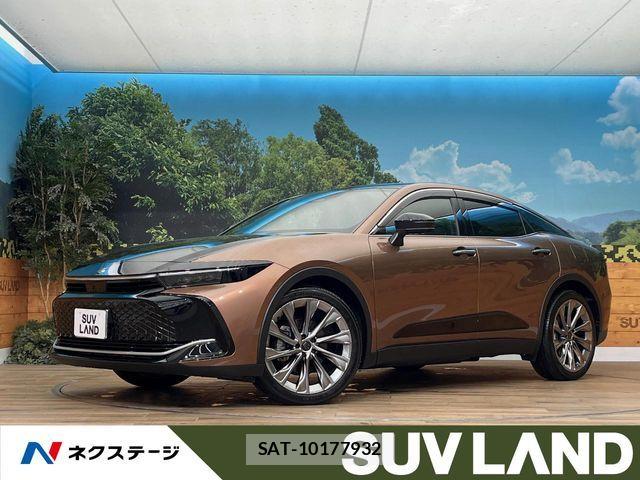 Toyota Crown Crossover 2023-03 7453642-0