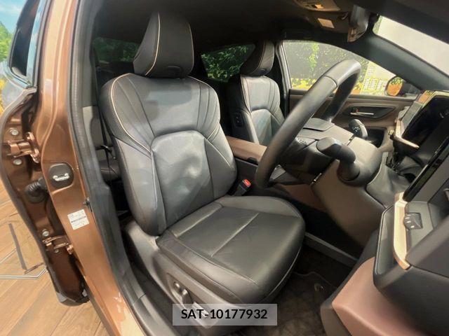 Toyota Crown Crossover 2023-03 7453642-10
