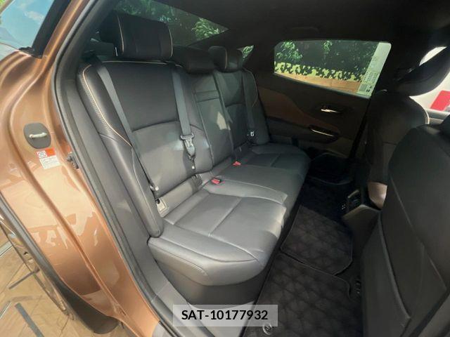 Toyota Crown Crossover 2023-03 7453642-11