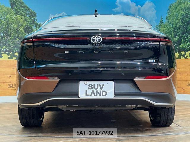 Toyota Crown Crossover 2023-03 7453642-16