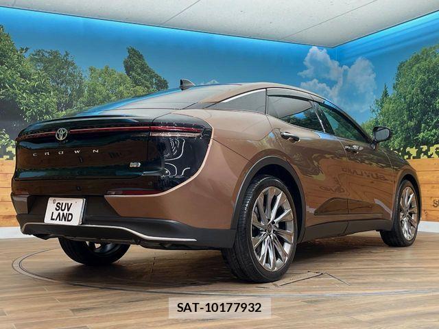 Toyota Crown Crossover 2023-03 7453642-18