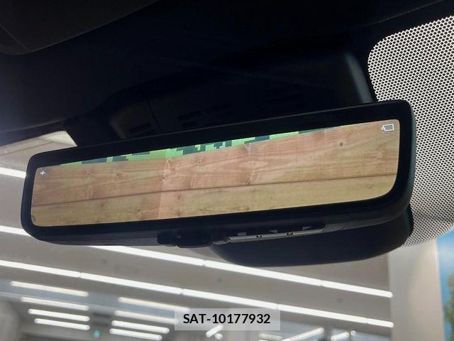 Toyota Crown Crossover 2023-03 7453642-4