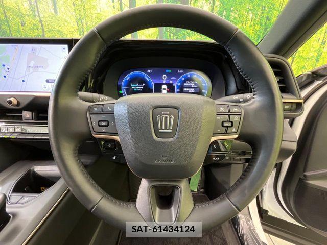 Toyota Crown Crossover 2022-12 7453638-10