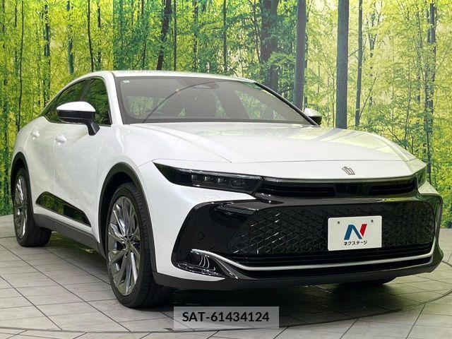 Toyota Crown Crossover 2022-12 7453638-15