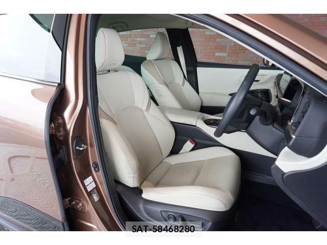 Toyota Crown Crossover 2022-10 7453643-5