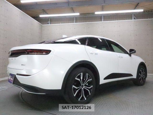 Toyota Crown Crossover 2025-04 7453637-1