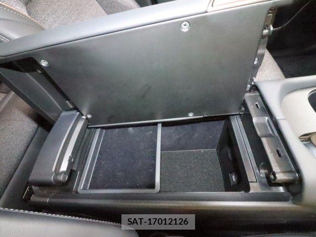 Toyota Crown Crossover 2025-04 7453637-19