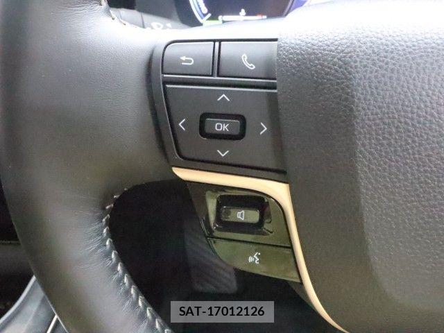 Toyota Crown Crossover 2025-04 7453637-20