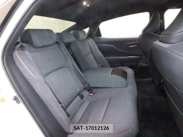 Toyota Crown Crossover 2025-04 7453637-5