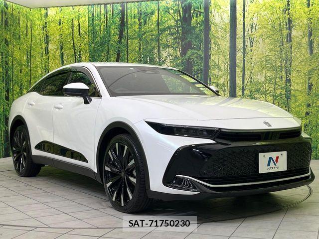 Toyota Crown Crossover 2023-03 7453639-15