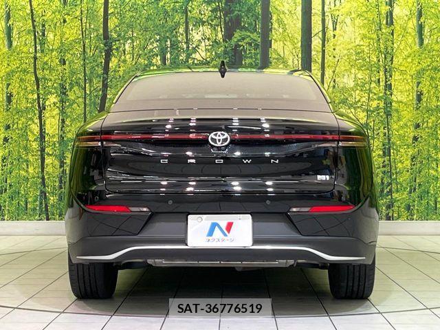 Toyota Crown Crossover 2022-12 7453641-14