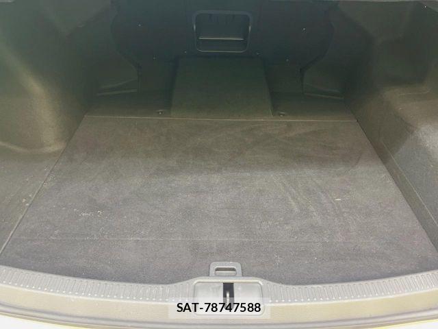 Toyota Crown Crossover 2022-11 7453632-12