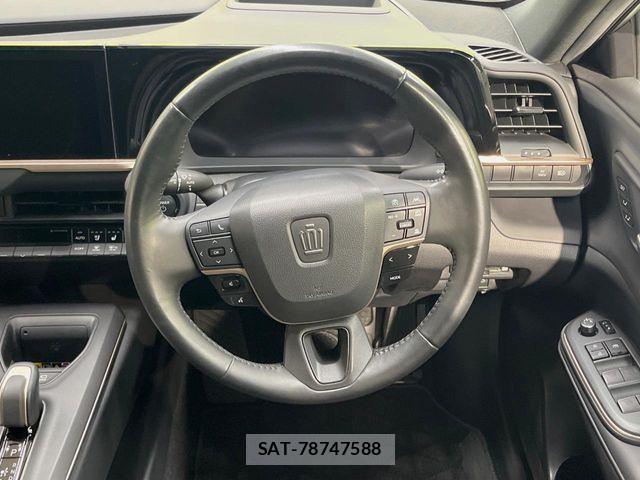 Toyota Crown Crossover 2022-11 7453632-13
