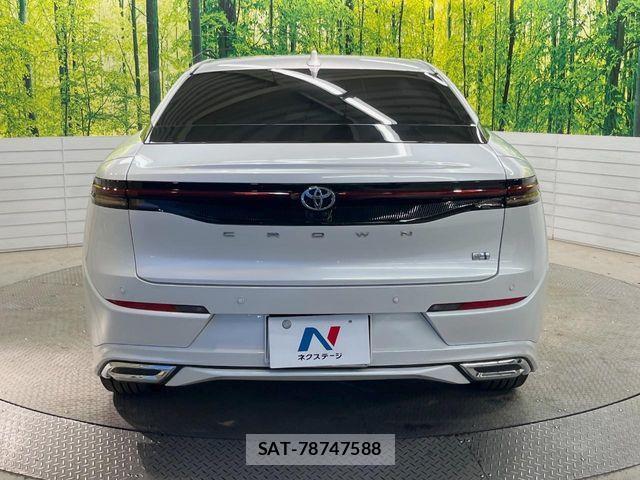 Toyota Crown Crossover 2022-11 7453632-17