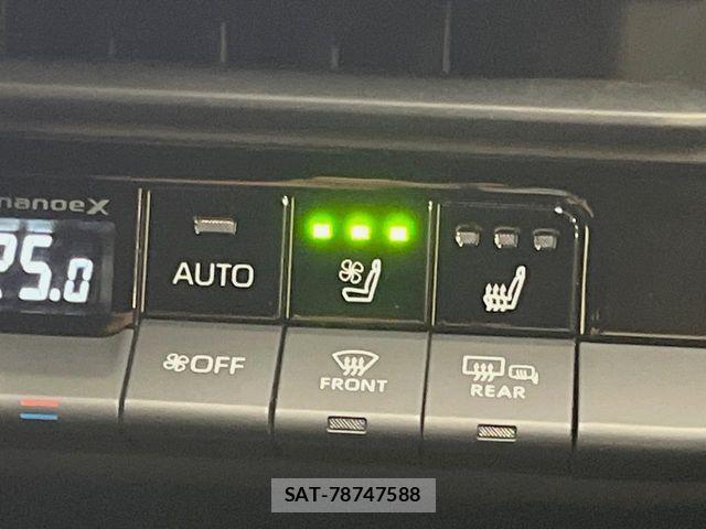 Toyota Crown Crossover 2022-11 7453632-6