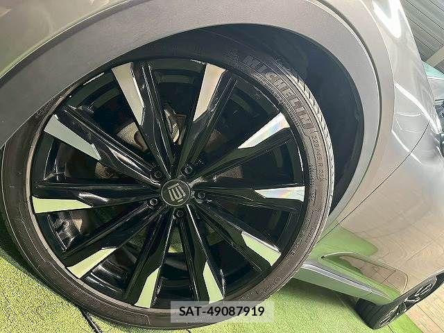 Toyota Crown Crossover 2023-03 7500031-11
