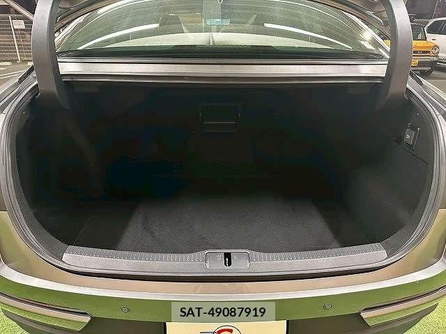 Toyota Crown Crossover 2023-03 7500031-19