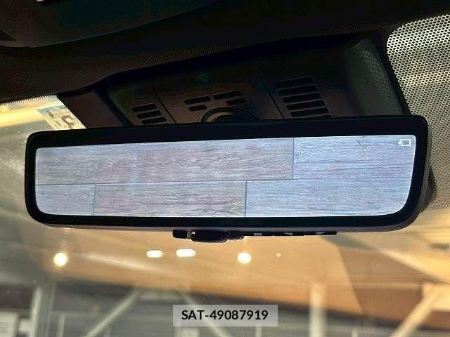 Toyota Crown Crossover 2023-03 7500031-4