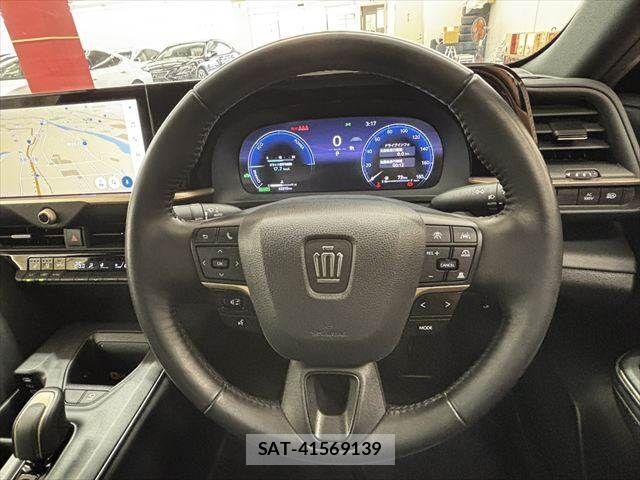 Toyota Crown Crossover 2023-09 7500035-9