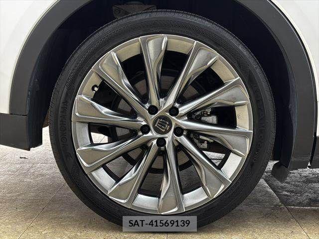 Toyota Crown Crossover 2023-09 7500035-23