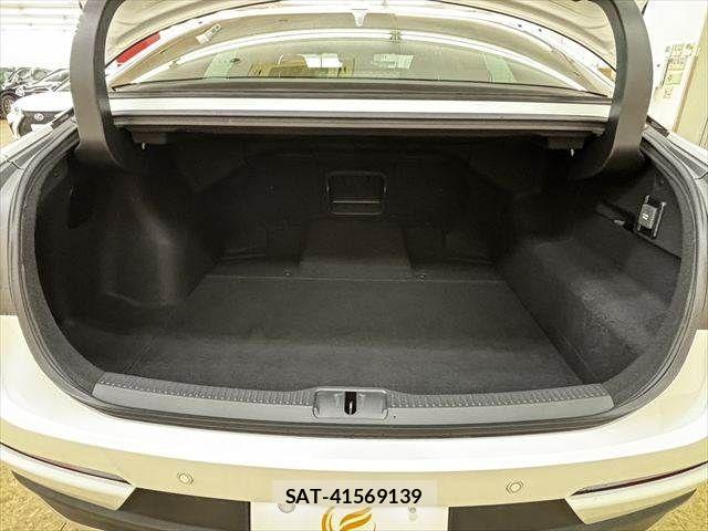 Toyota Crown Crossover 2023-09 7500035-8