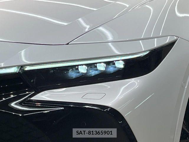 Toyota Crown Crossover 2023-02 7500026-11