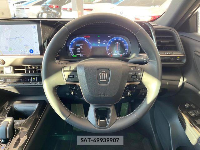 Toyota Crown Crossover 2024-08 7508403-10