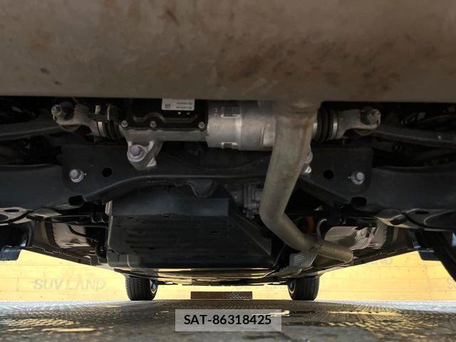 Toyota Crown Crossover 2022-11 7500033-18