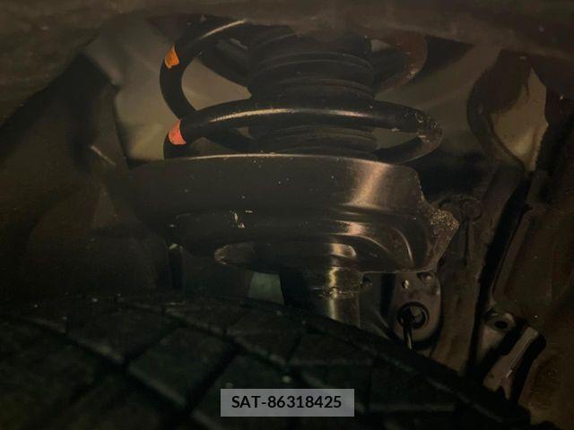 Toyota Crown Crossover 2022-11 7500033-19