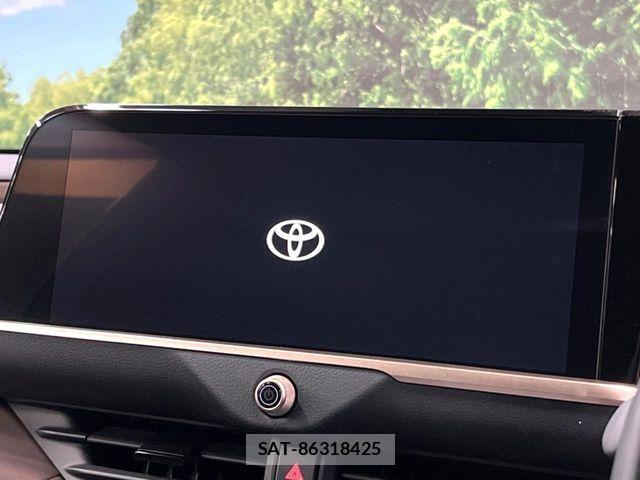 Toyota Crown Crossover 2022-11 7500033-2