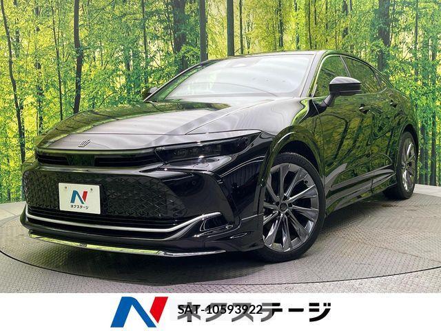 Toyota Crown Crossover 2023-10 7500028-0