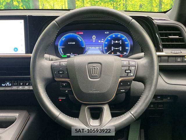 Toyota Crown Crossover 2023-10 7500028-10
