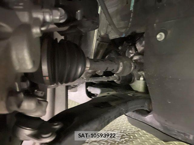 Toyota Crown Crossover 2023-10 7500028-19