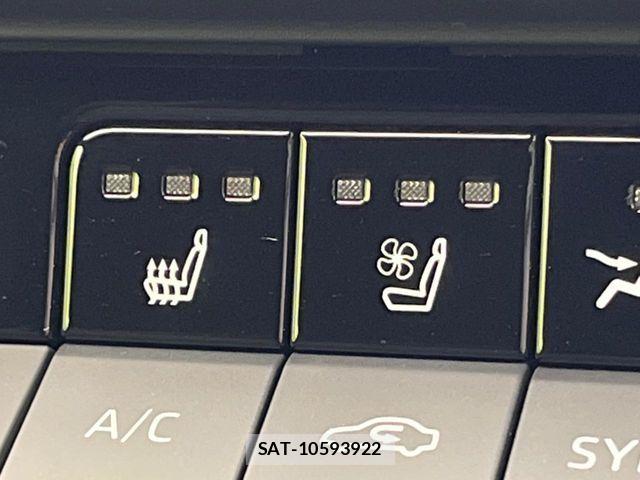 Toyota Crown Crossover 2023-10 7500028-5