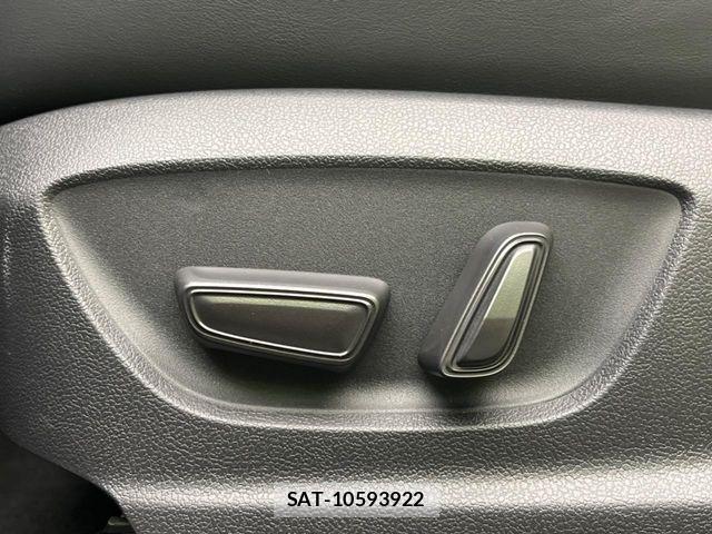 Toyota Crown Crossover 2023-10 7500028-6