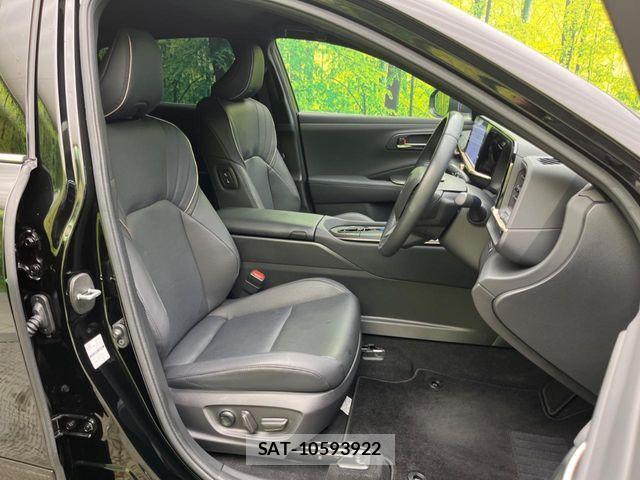 Toyota Crown Crossover 2023-10 7500028-7