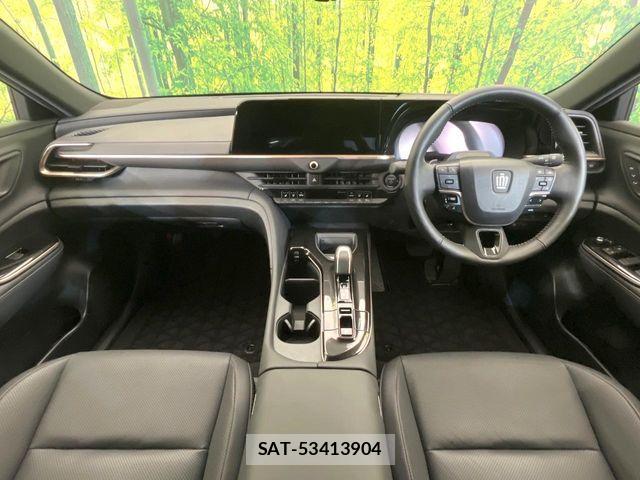 Toyota Crown Crossover 2024-06 7500023-1
