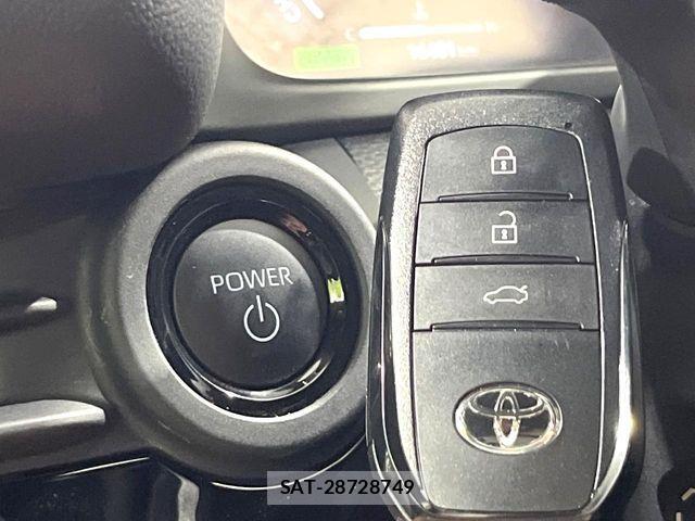 Toyota Crown Crossover 2024-11 7500027-18